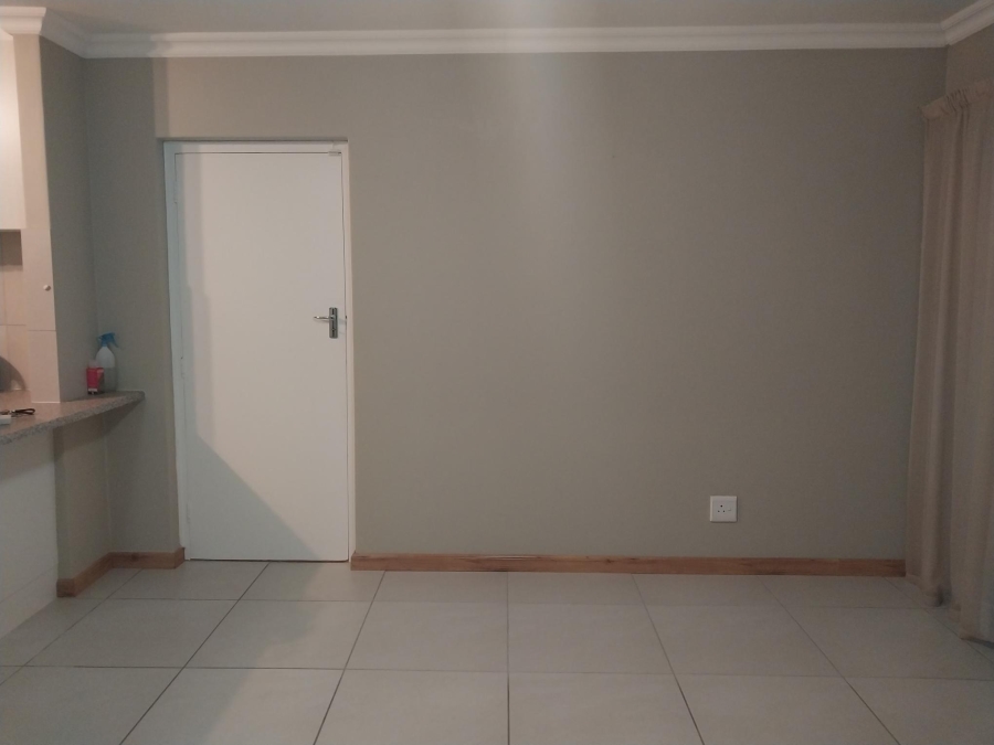 To Let 2 Bedroom Property for Rent in Sunningdale Western Cape